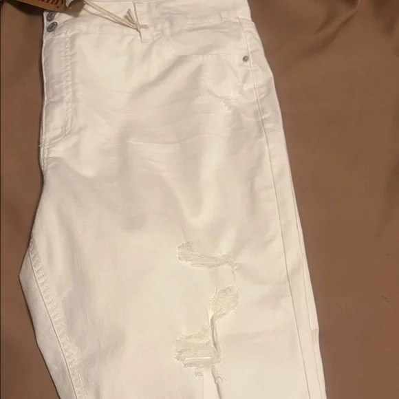Vanilla Star Women's White Skinny Jeans - Picture 4 of 9